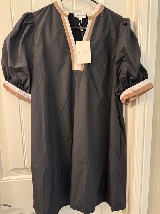 entro Dresses & Skirts - Women's New Entro Black Tunic with Tan & White Trim